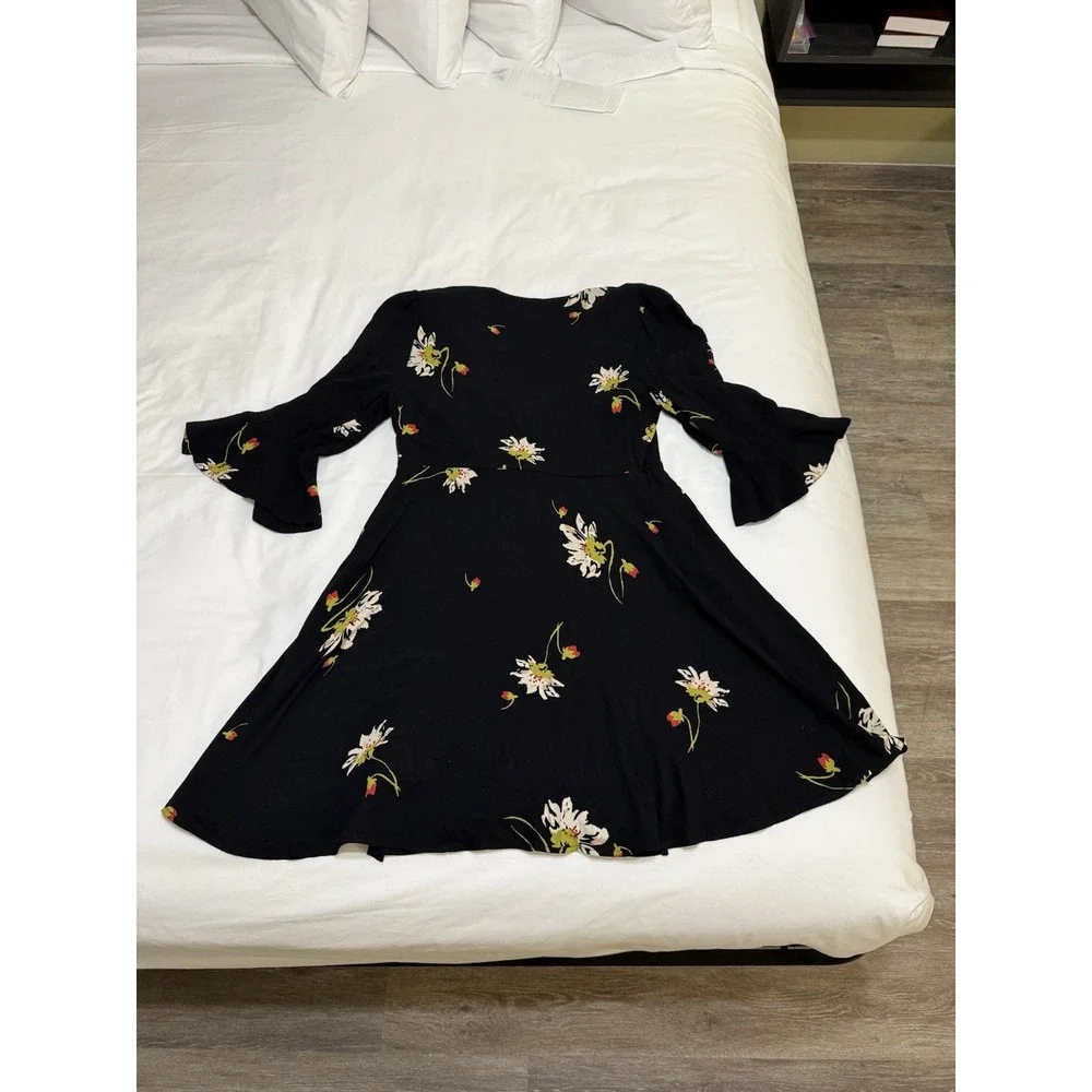 Free People Women's Black‎ Mini Floral Dress With Bell Sleeves Size XS